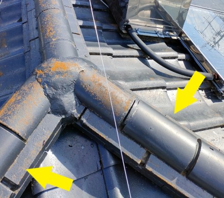 菊池市 葺き替え工事検討中の屋根調査でセメント瓦の劣化を発見